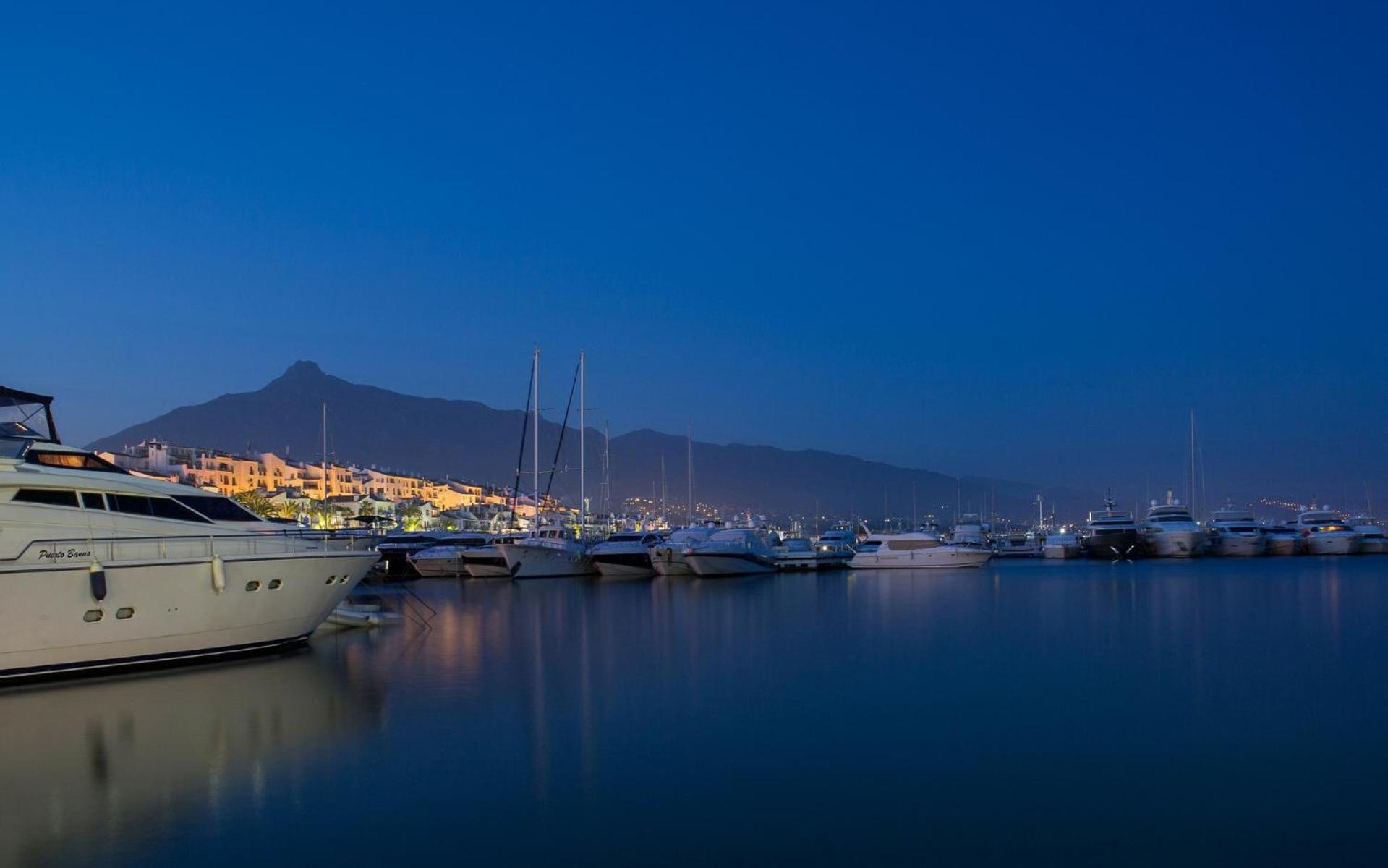 Apartamento Con Vistas En Puerto Banus Marbella Luaran gambar